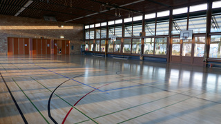 Salle de gymnastique polyvalente